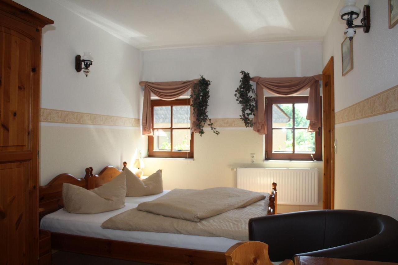 Doppelzimmer-In-Wiesa Thermalbad Wiesenbad Exterior foto
